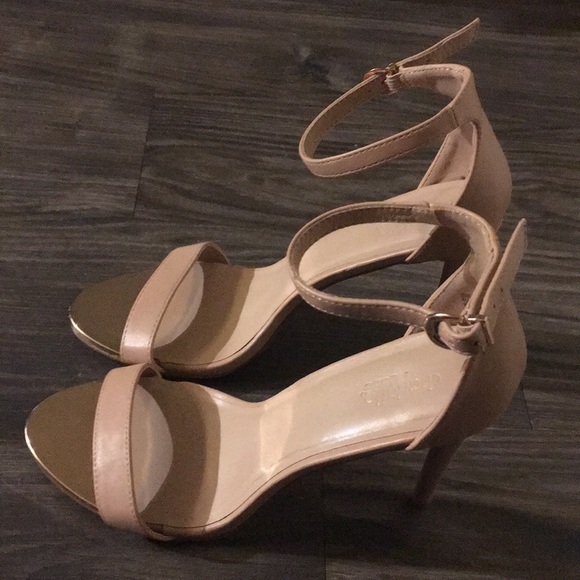 Never worn Charlotte Russe heels - Picture 3 of 3